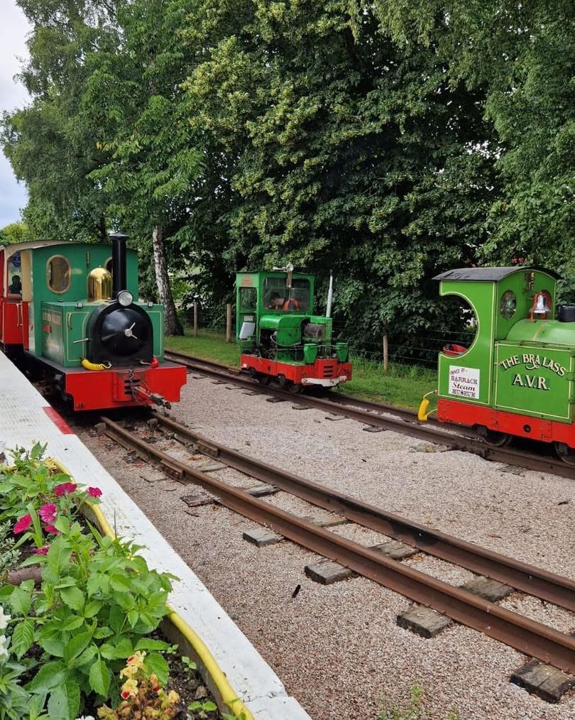 M Alford Valley Community Railway 3 Engines In Station