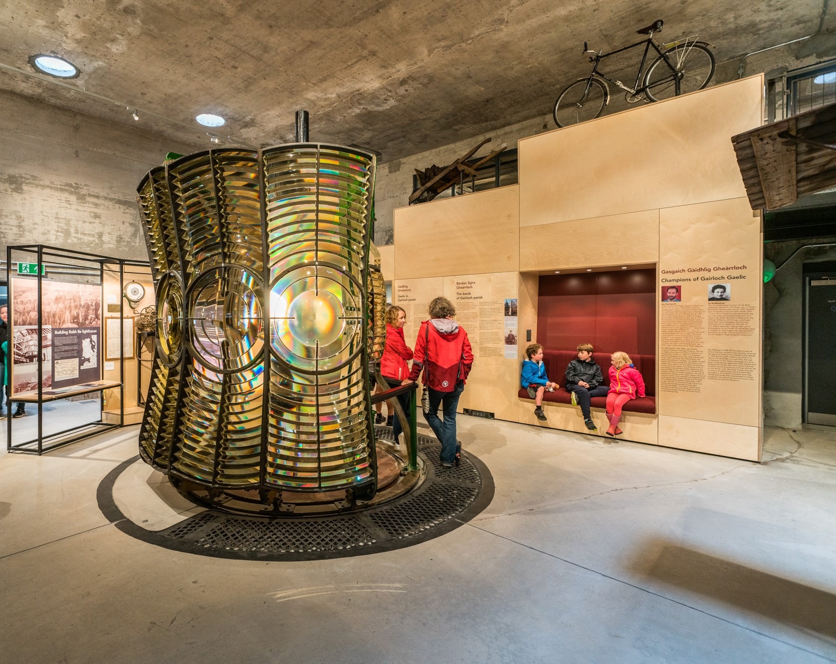 fresnel-lens-2.jpg
