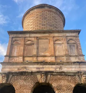 Picture of Hamilton Mausoleum