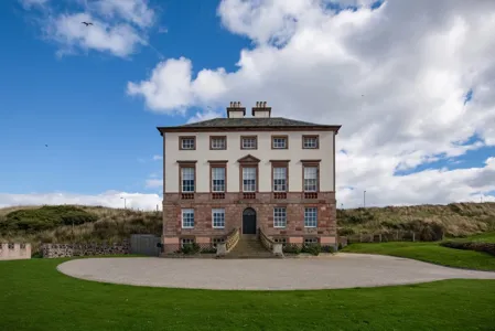 Picture of Gunsgreen House