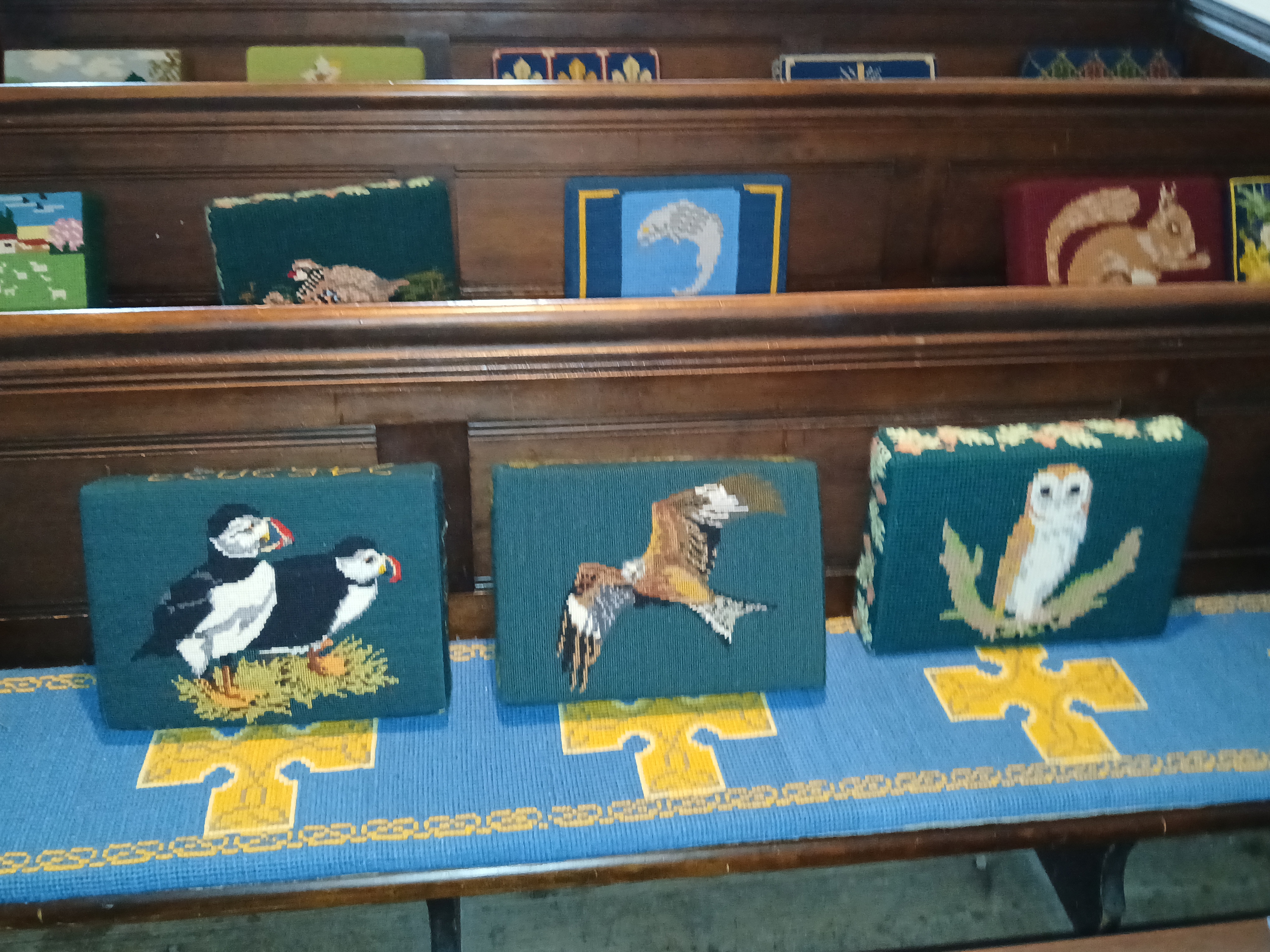 St Ternan's Kneelers