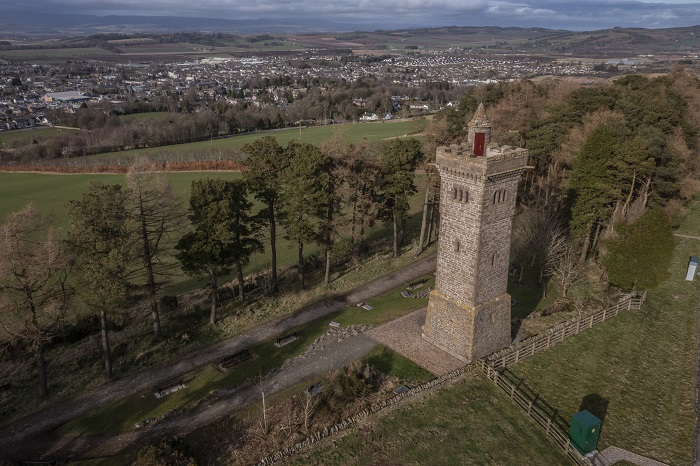 Balmashanner War Memorial (1)