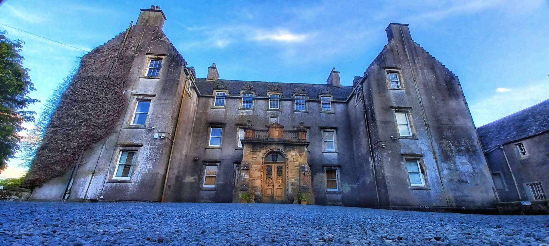bannockburn-house-with-thanks-to-matt-reid-volunteer.jpeg