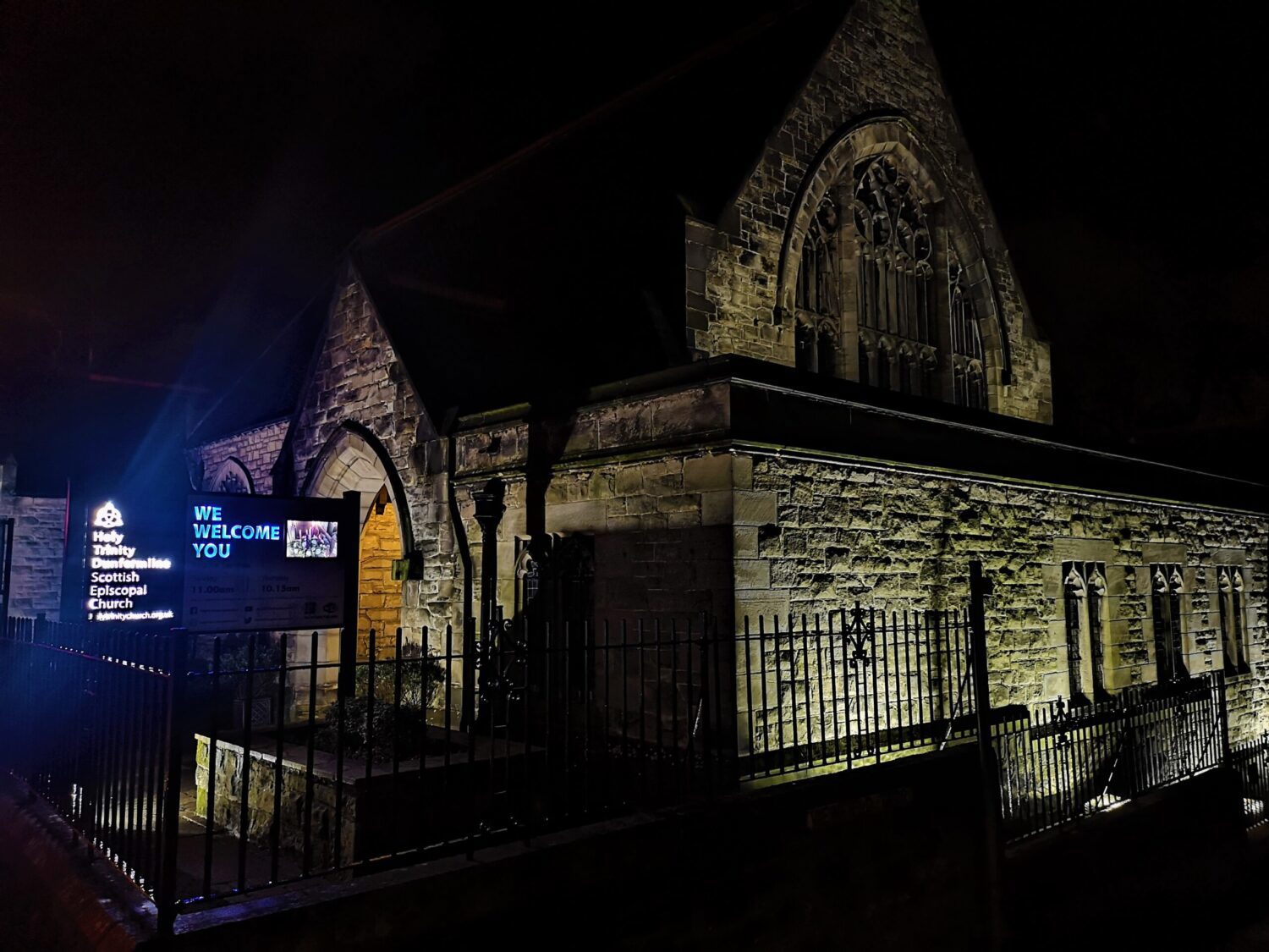 2023-holy-trinity-dunfermline-13.jpg